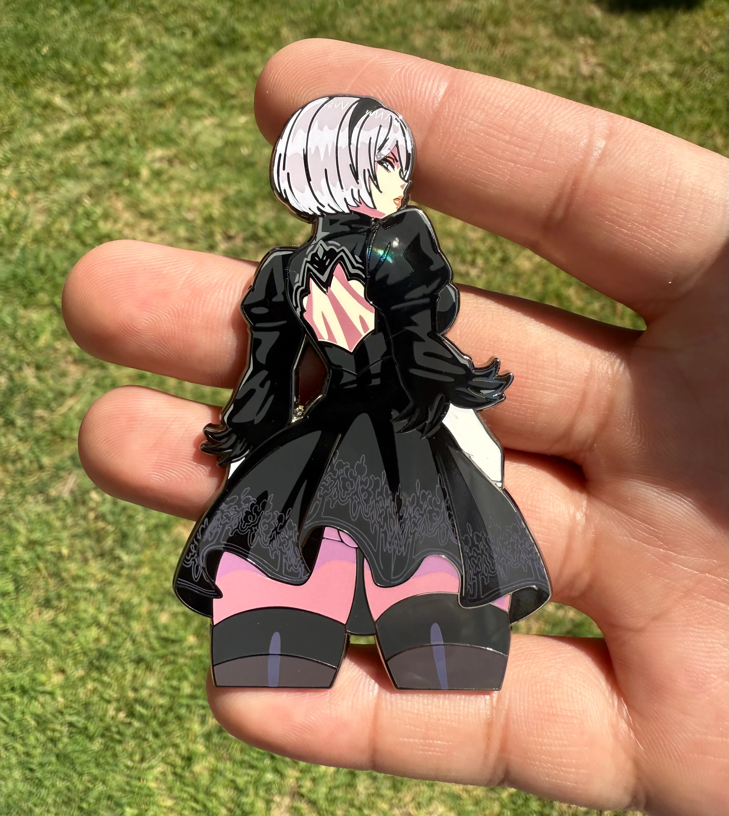 2B (Dress Ver.) Pin (Extras) - Image 3