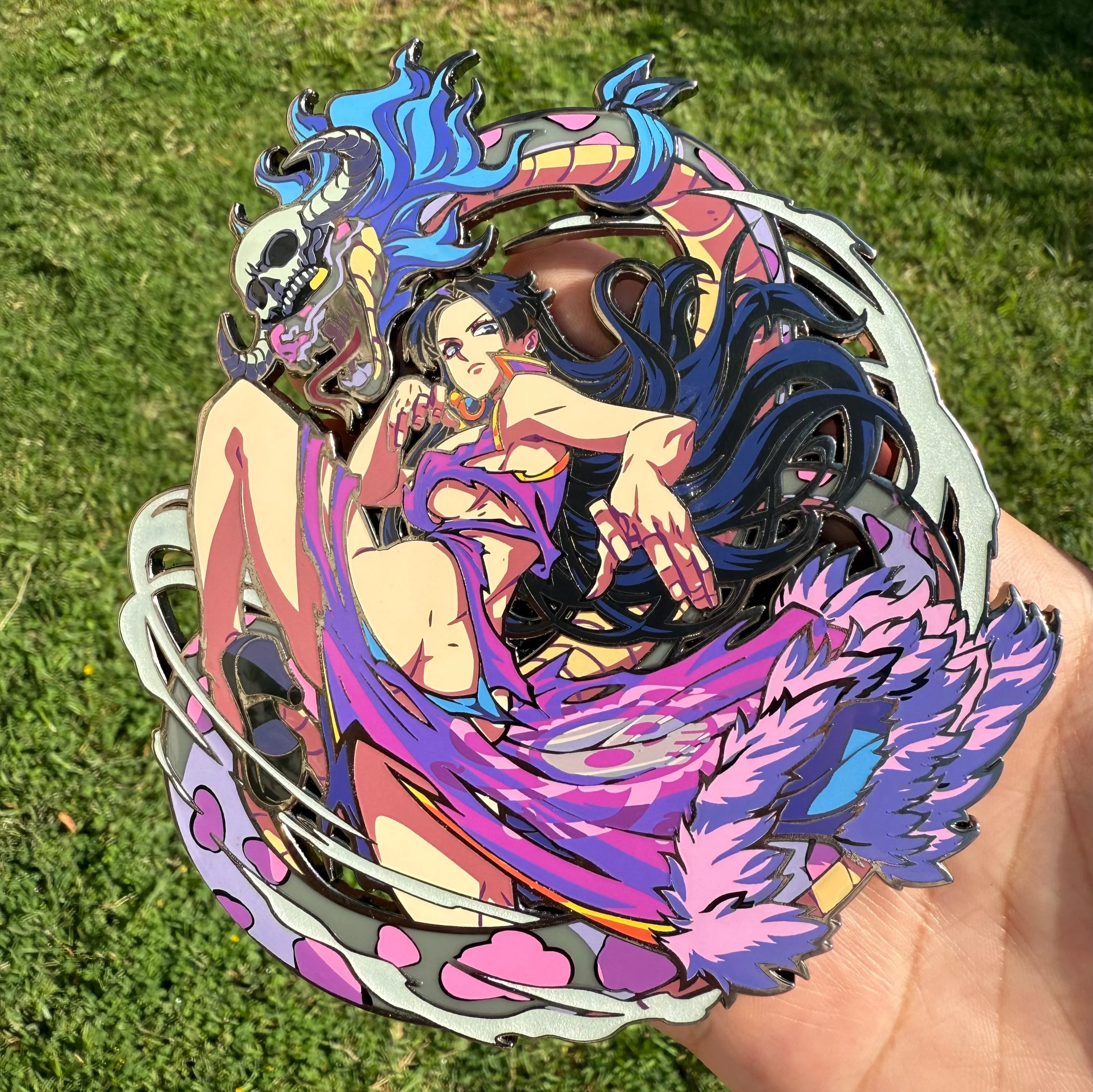 Boa & Salome Pin - Image 2