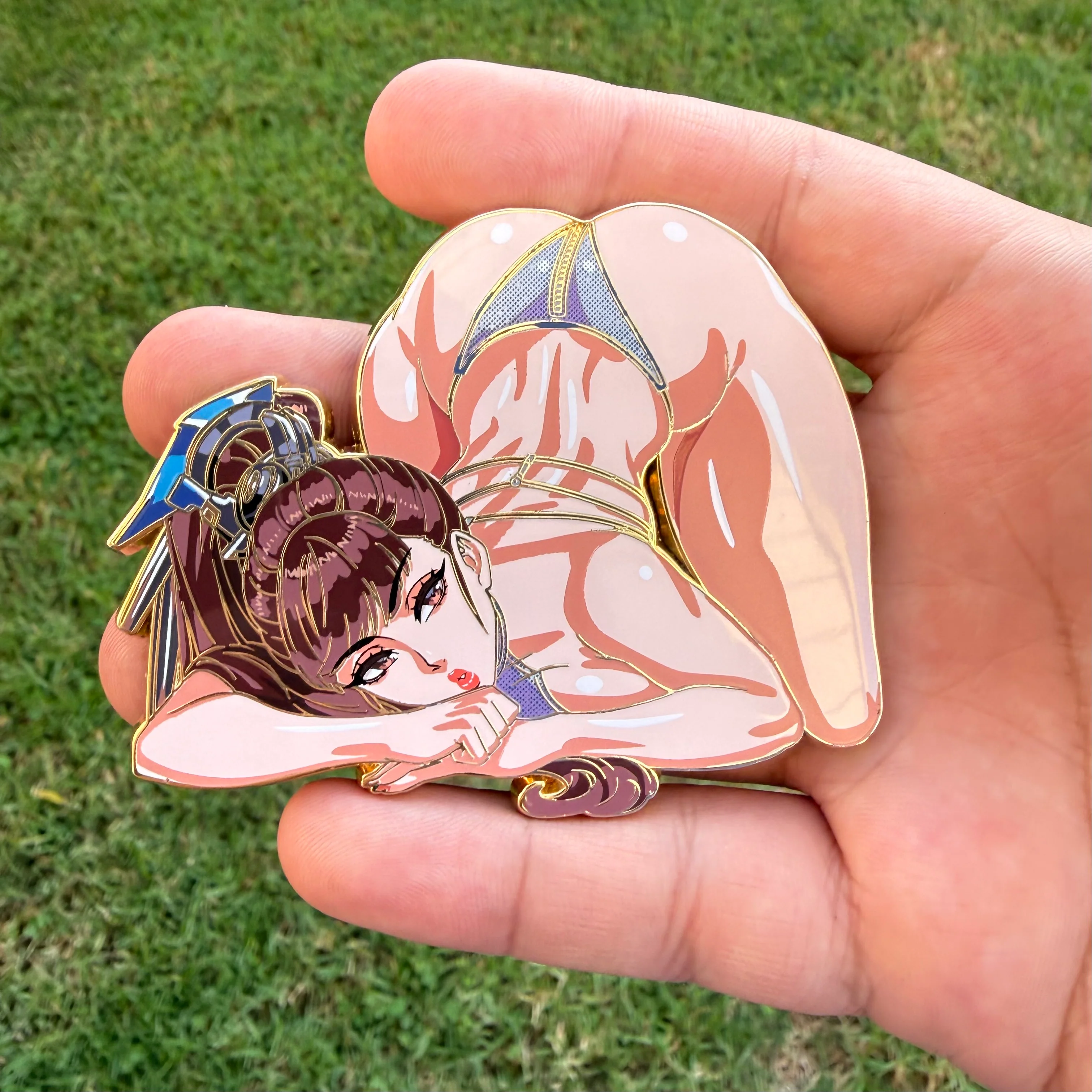 Stellar Eve Pin (In-Hand) Extras - Image 4