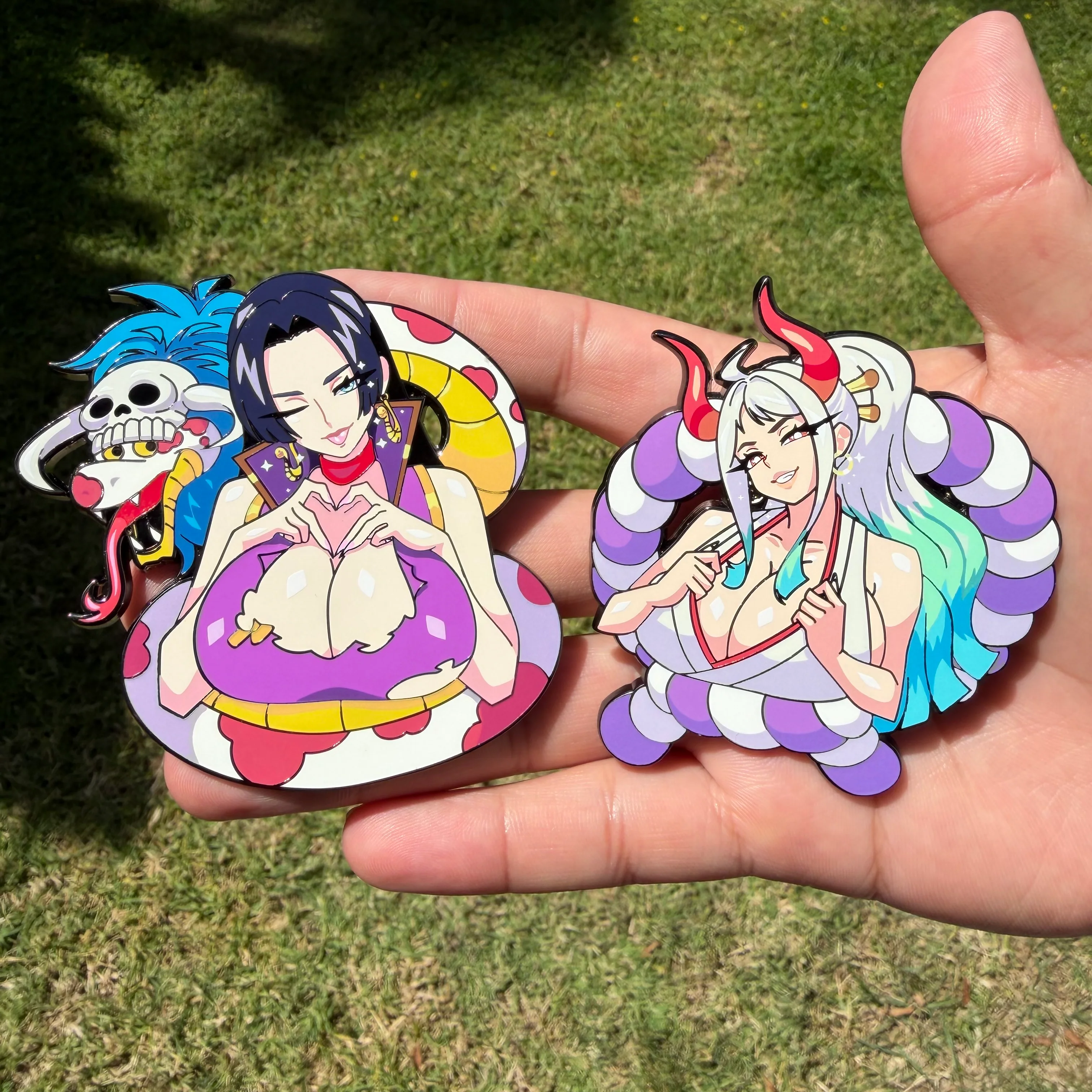 Yamato & Boa Bust Series Pt.2! Pins (Extras) - Image 3
